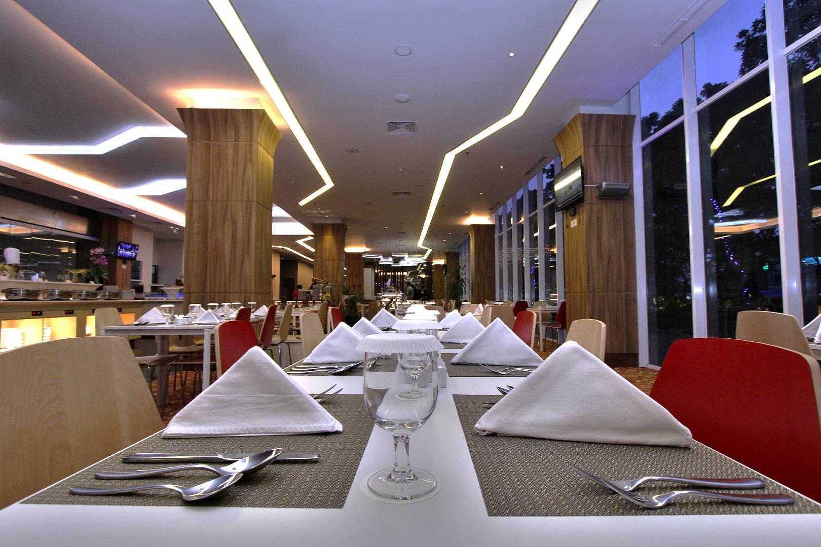 Mercure Bandung Nexa Supratman Exterior foto