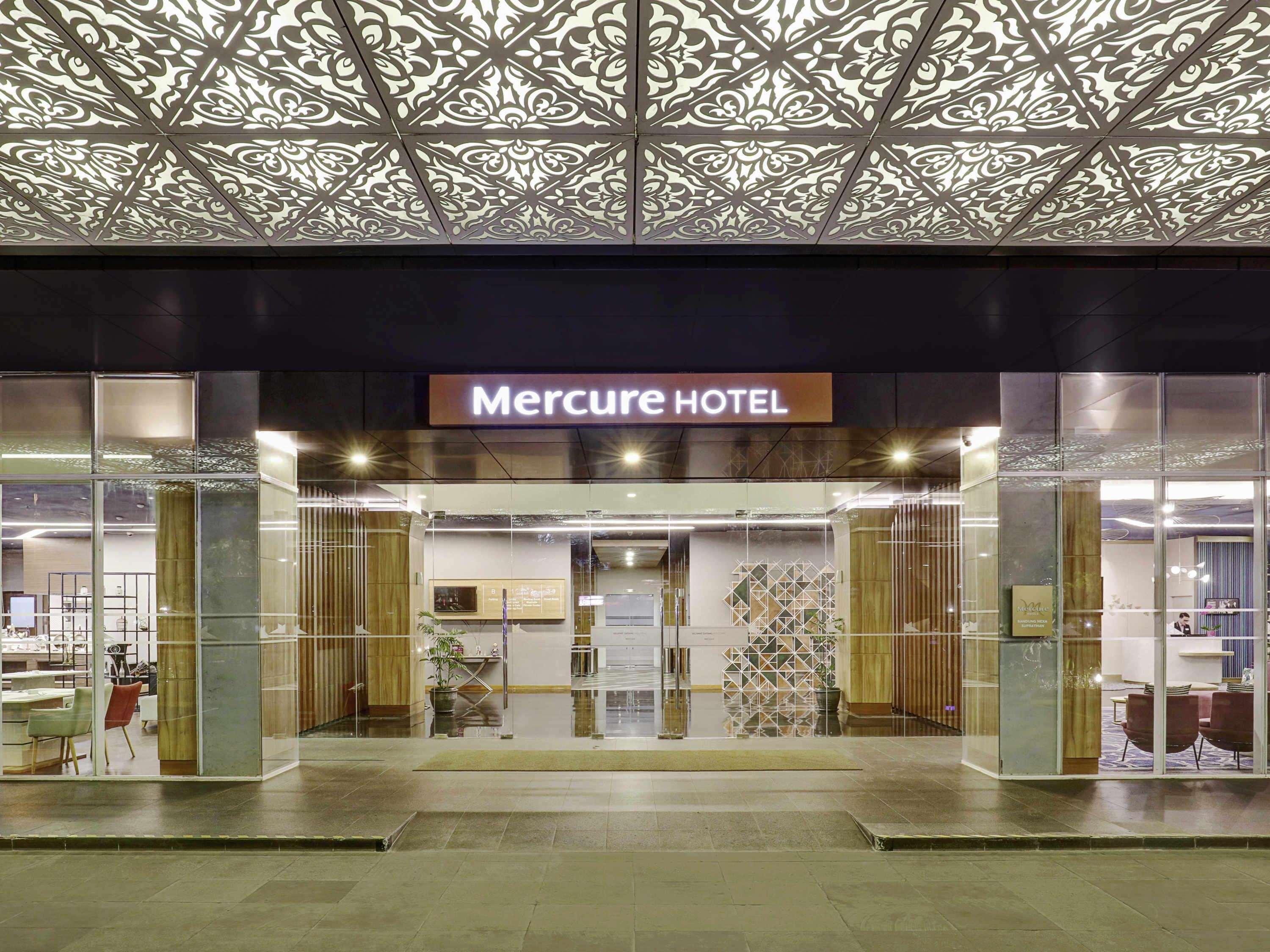 Mercure Bandung Nexa Supratman Exterior foto
