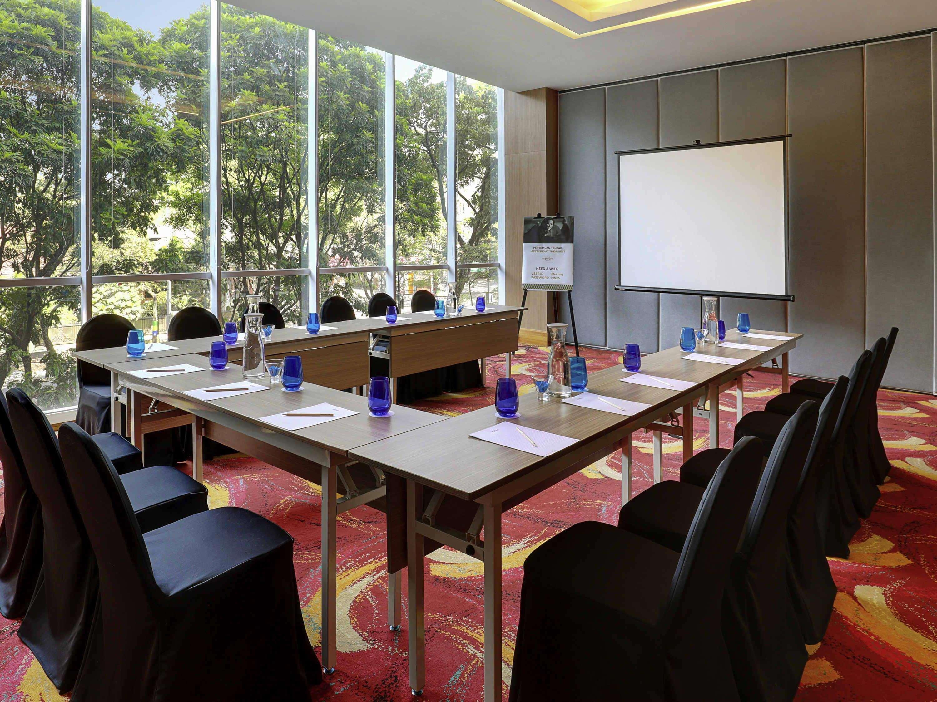 Mercure Bandung Nexa Supratman Exterior foto