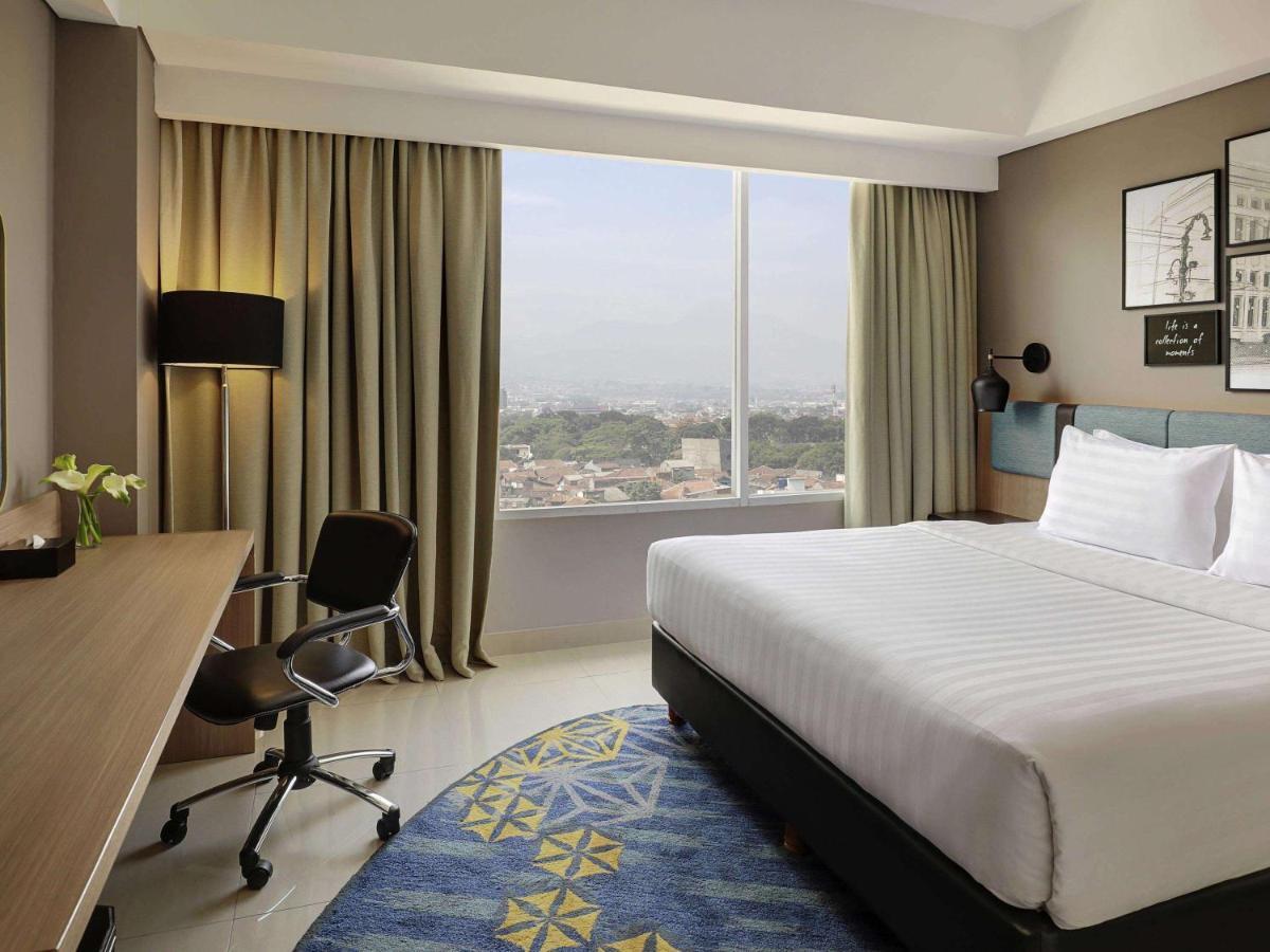 Mercure Bandung Nexa Supratman Exterior foto